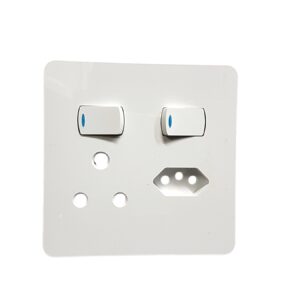 Chnt Combined Switched Socket 16A